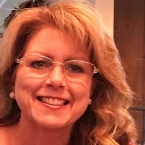 Meet your Posher, Lindee